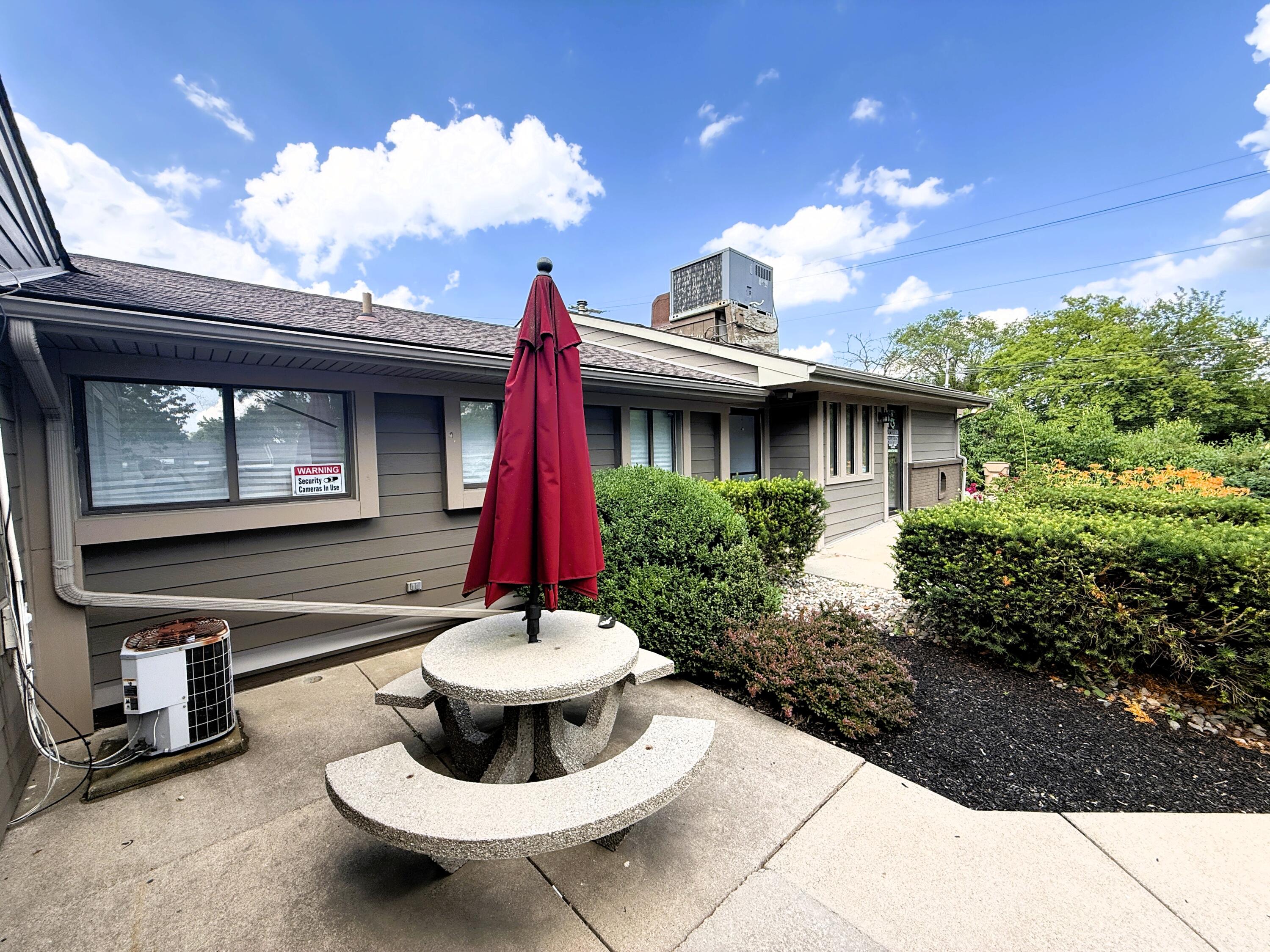 5685 Highland Road Waterford Charter Township MI 48327
