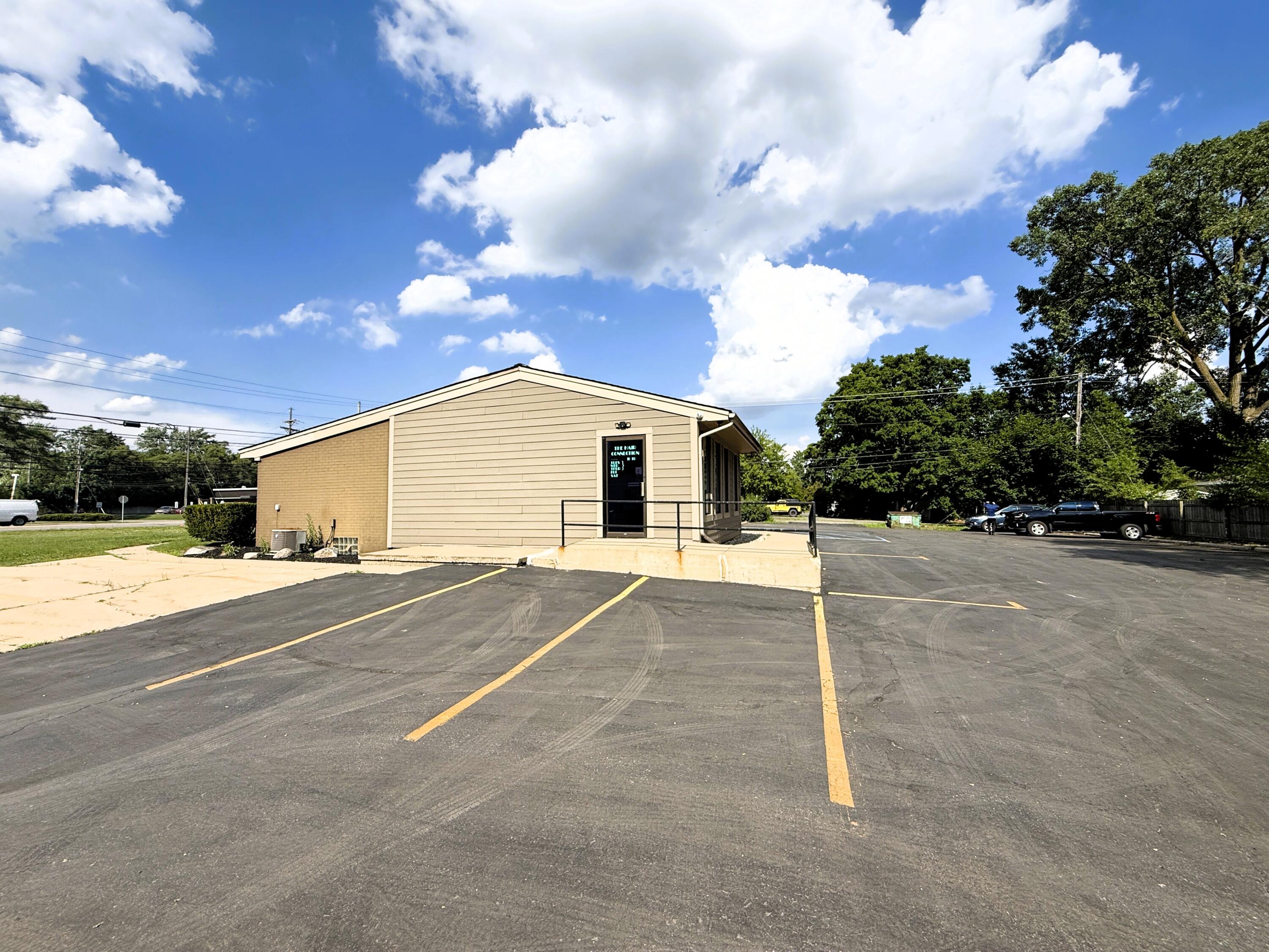 5685 Highland Road Waterford Charter Township MI 48327