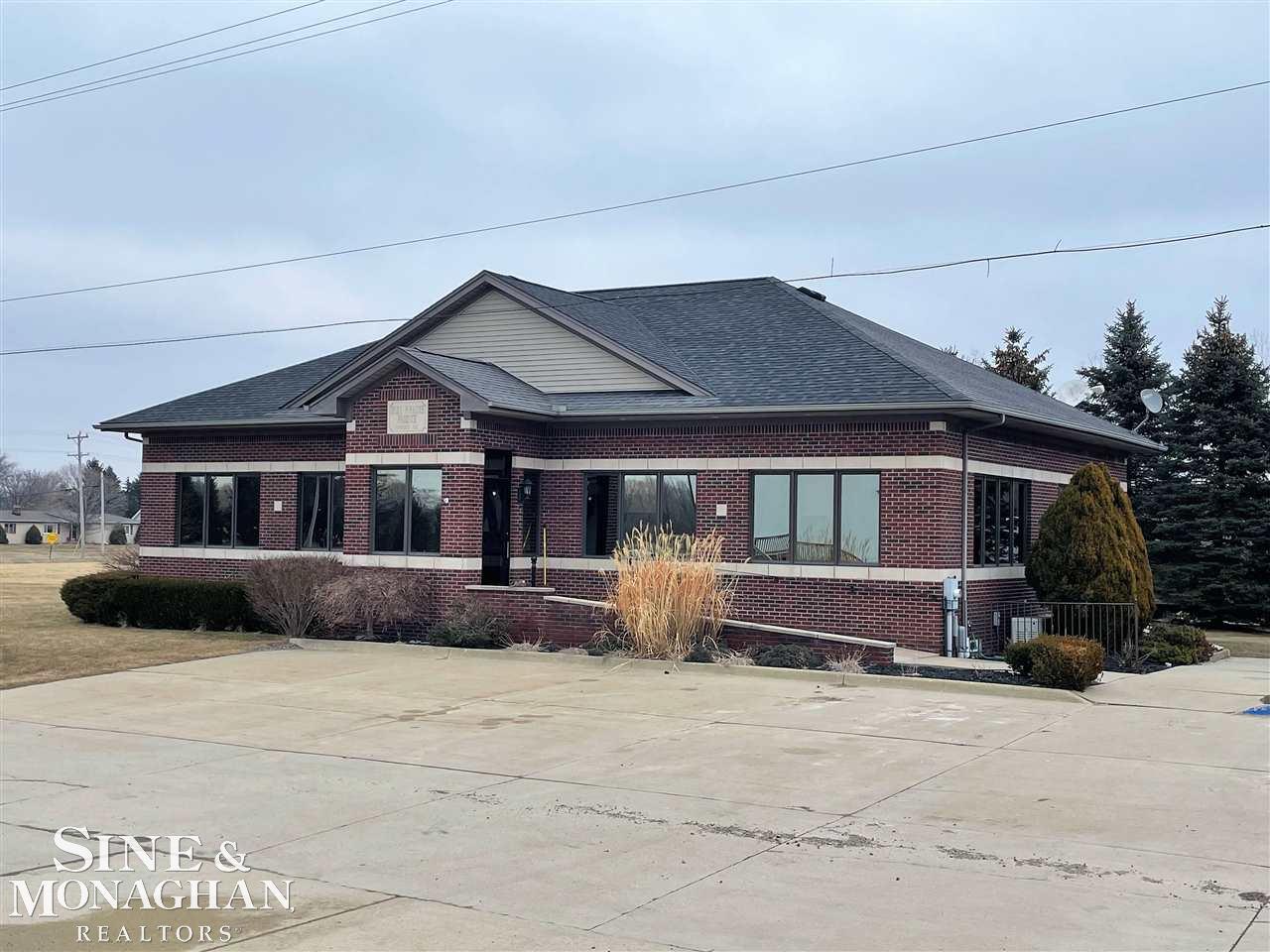 15313 Bryce Capac Village MI 48014