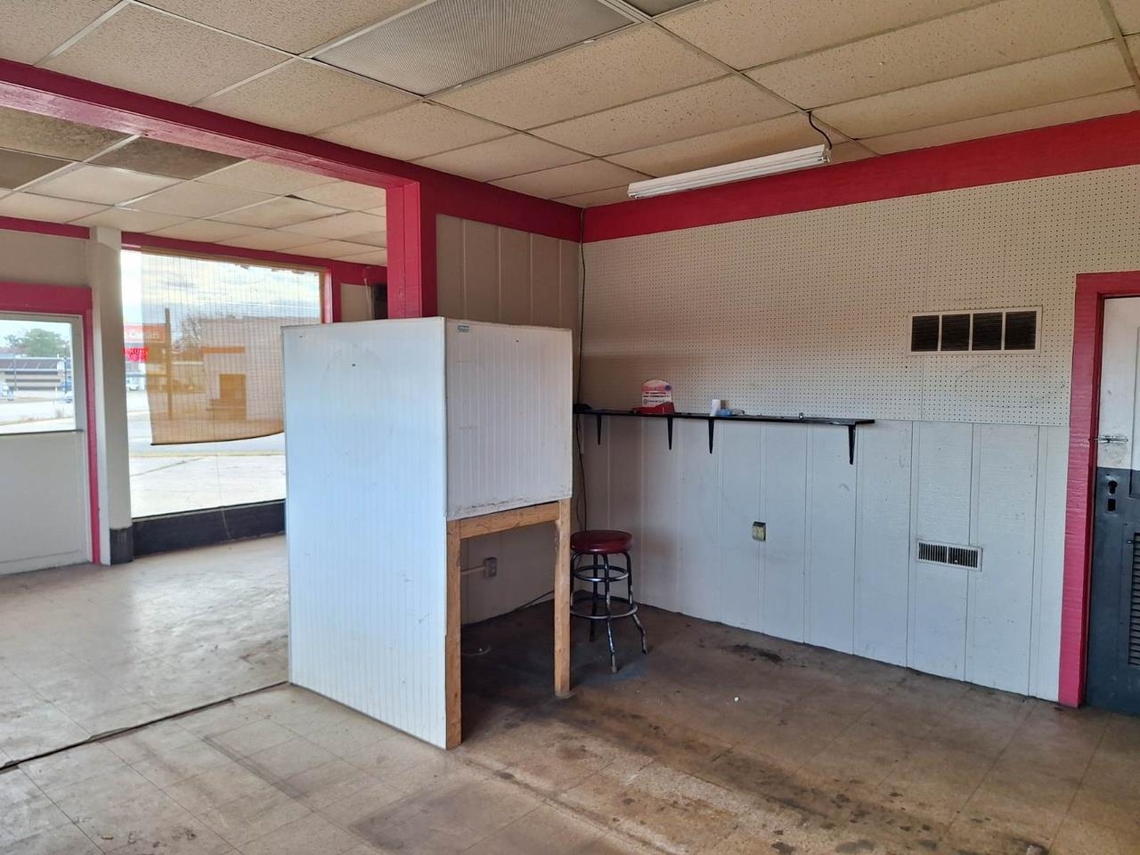 5115 N Us-23 Oscoda Charter Township MI 48750