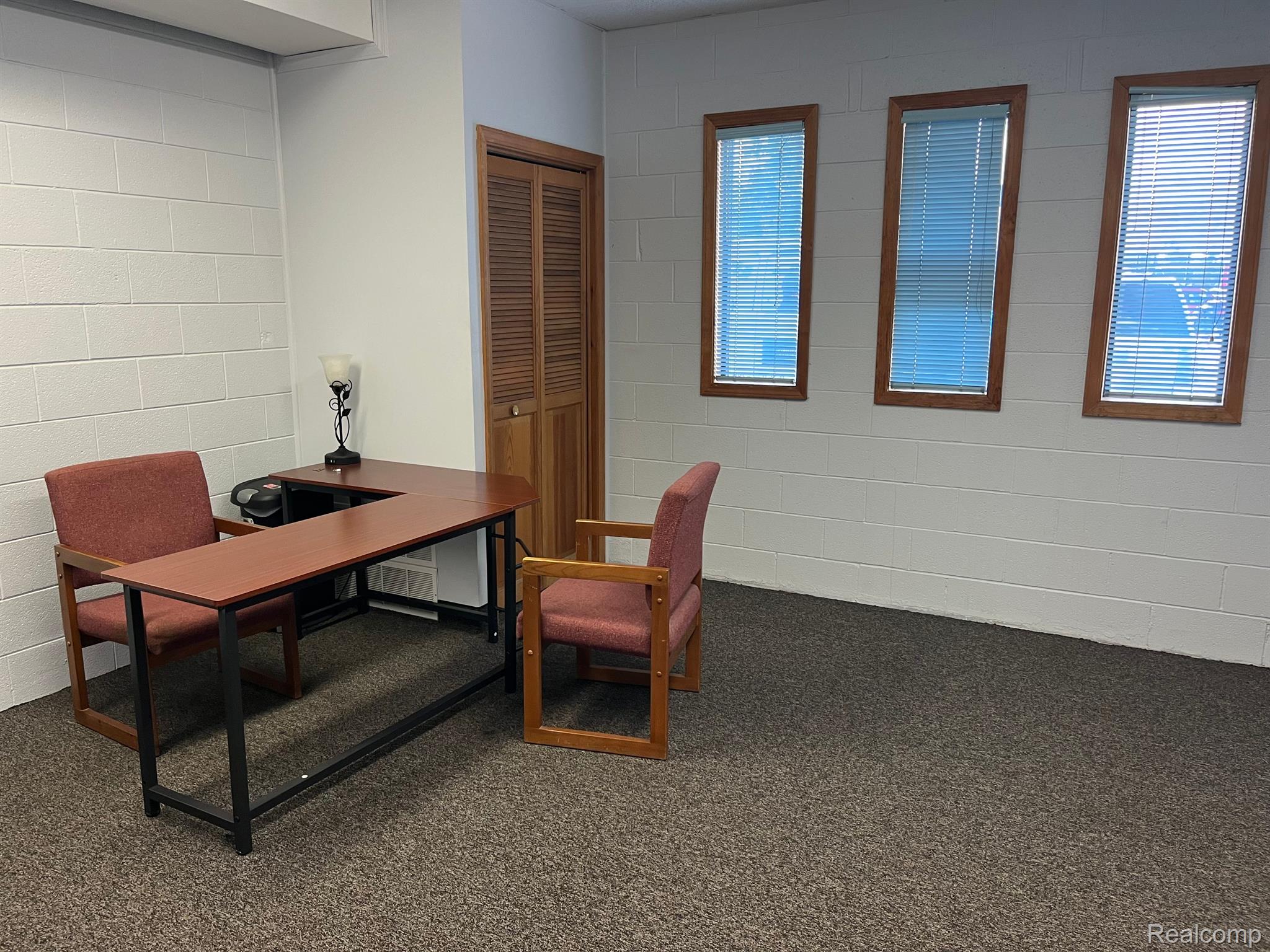 6748 Allen Road Allen Park City MI 48101