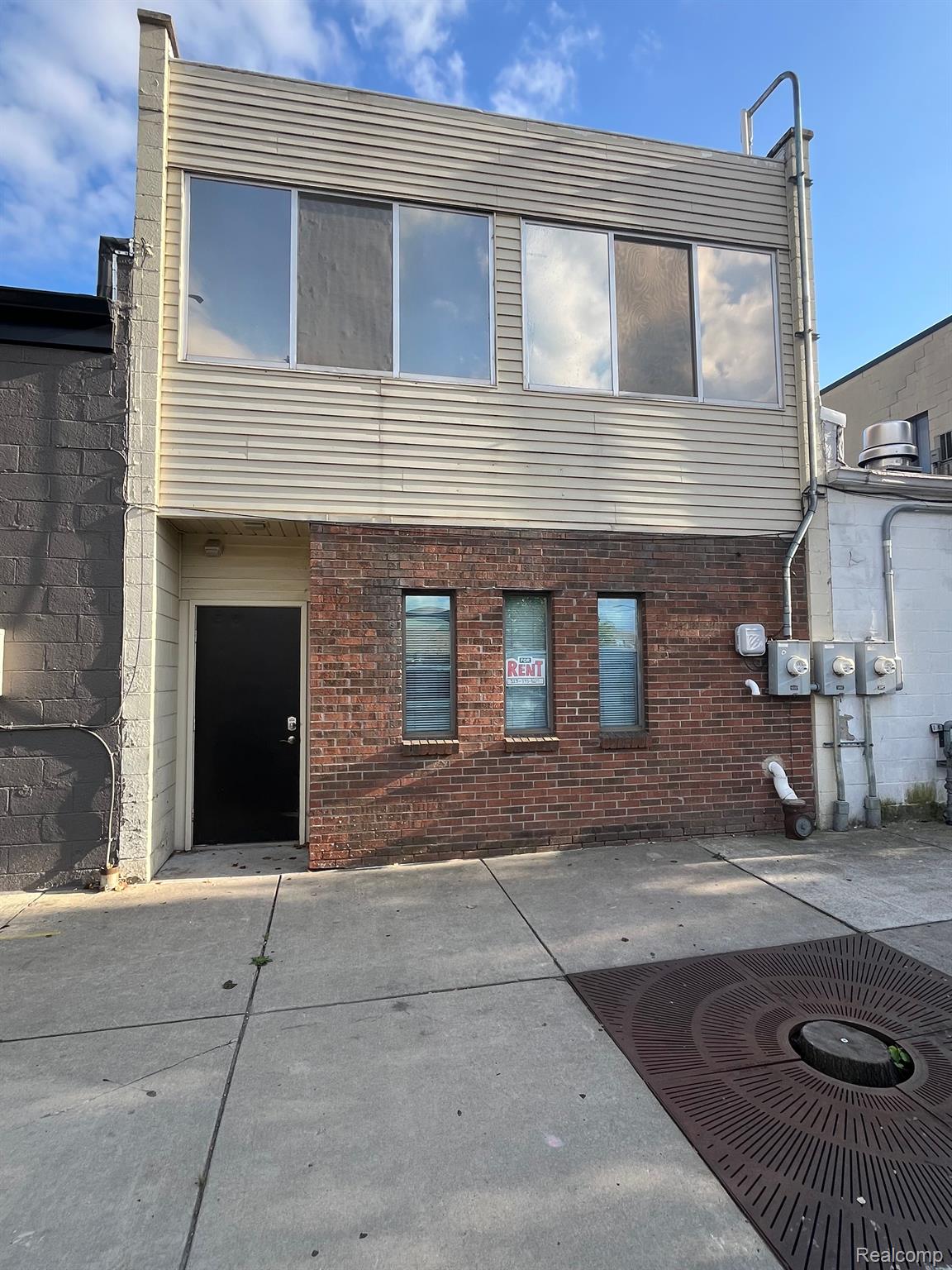 6748 Allen Road Allen Park City MI 48101