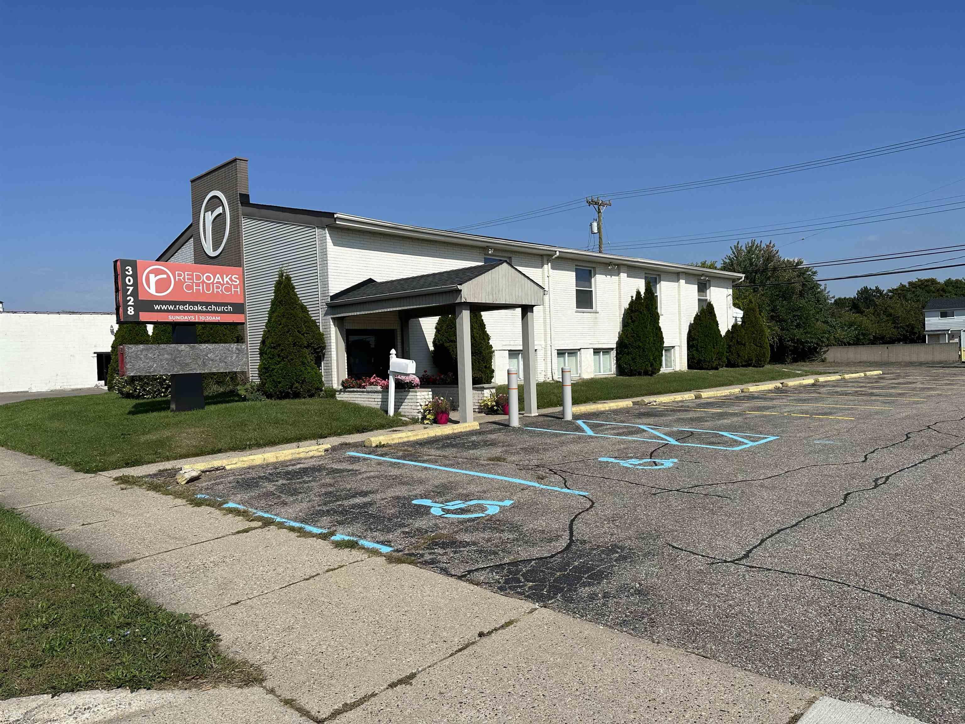 30728 John R Road Madison Heights City MI 48071