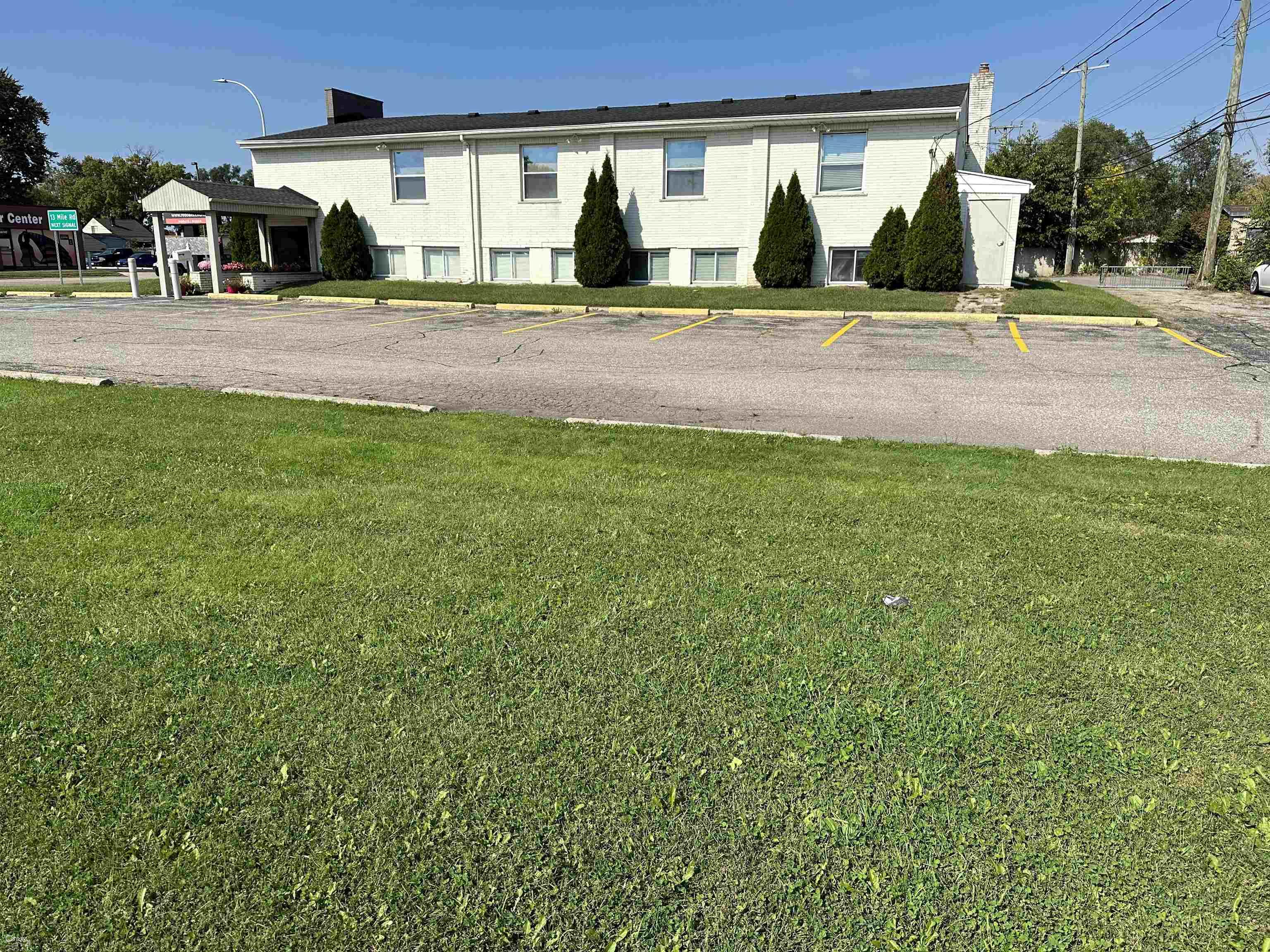 30728 John R Road Madison Heights City MI 48071