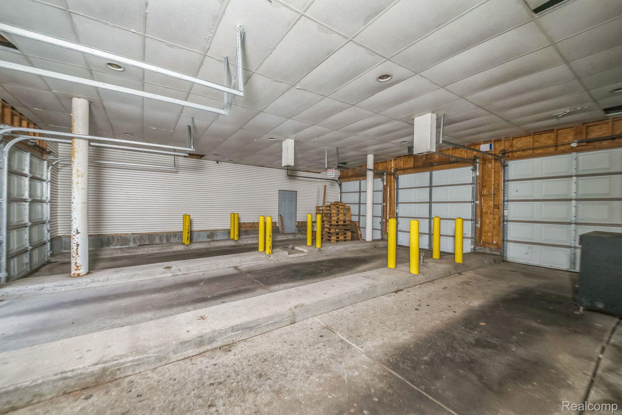 43 W Laketon Avenue Muskegon City MI 49441