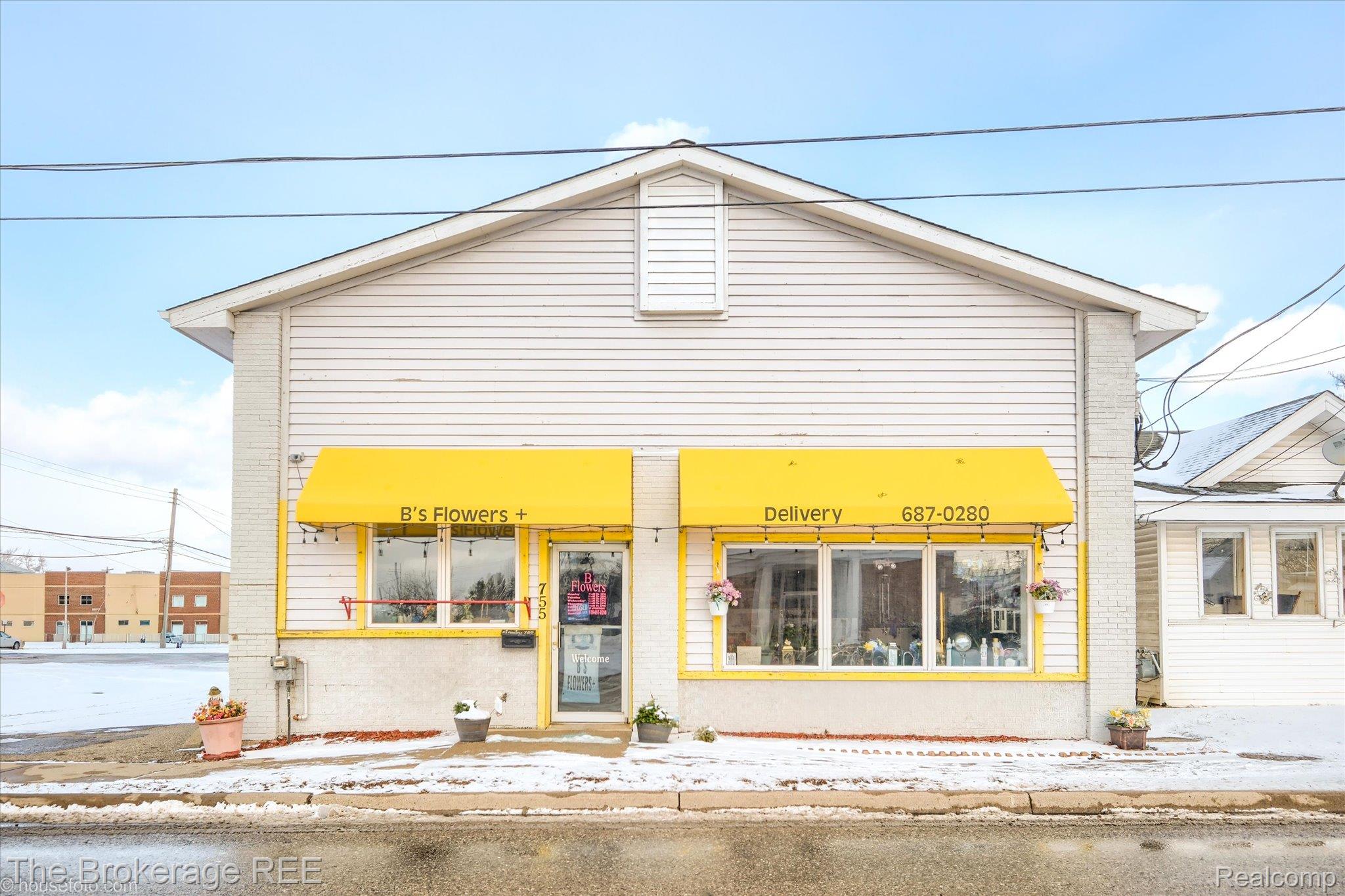 755 E Mount Morris Street Mt. Morris City MI 48458