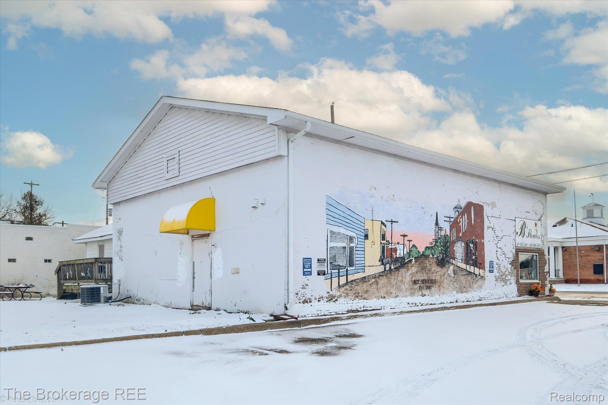 755 E Mount Morris Street Mt. Morris City MI 48458