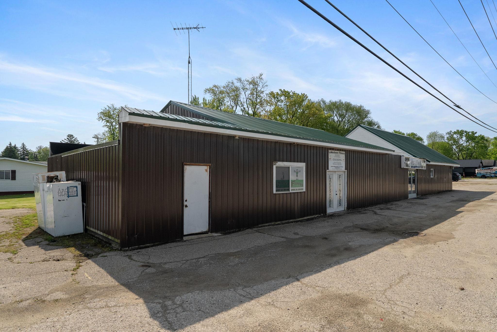 7023 Lakeshore Road Worth Township MI 48450