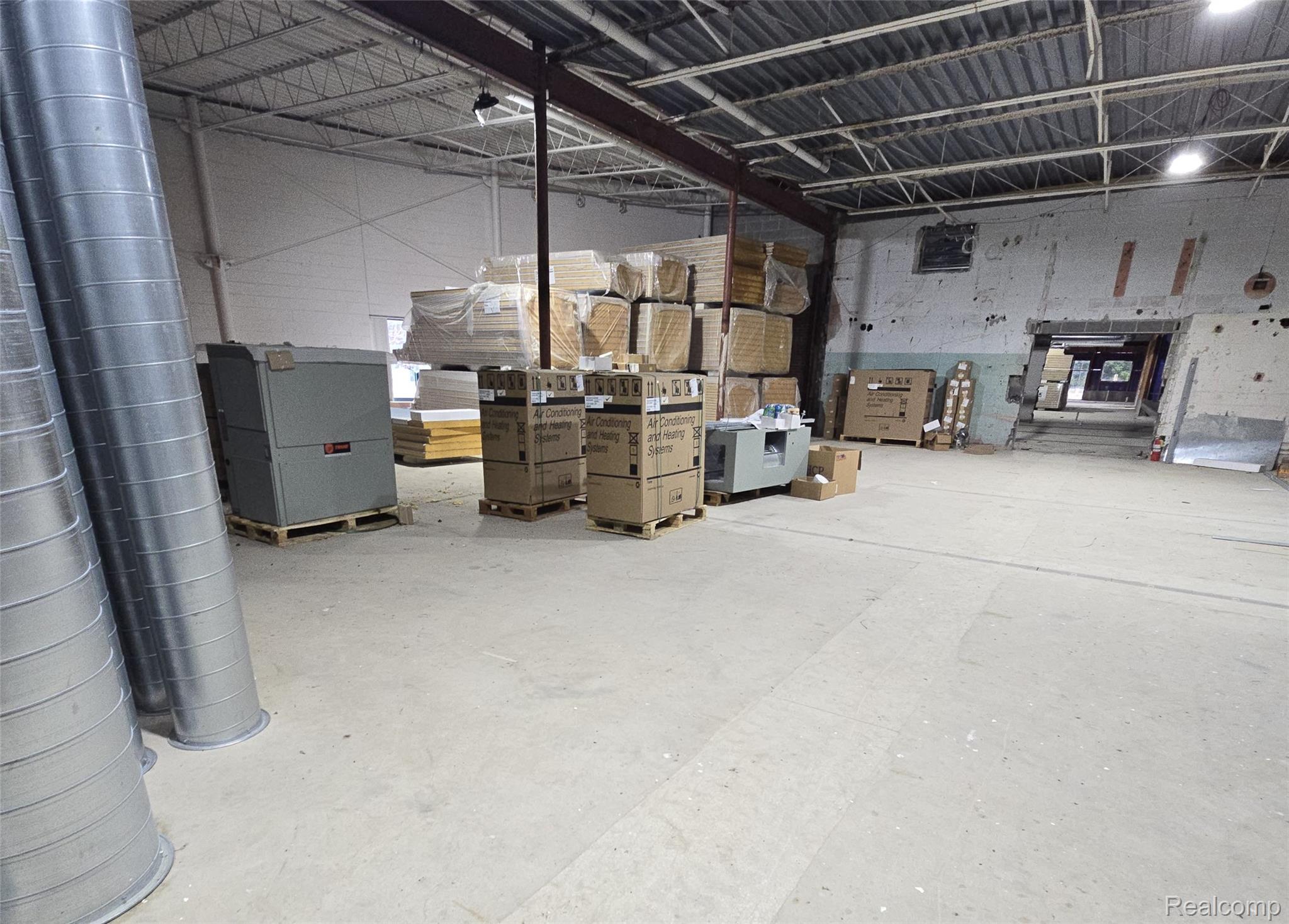 935 W M 36 Pinckney Village MI 48169