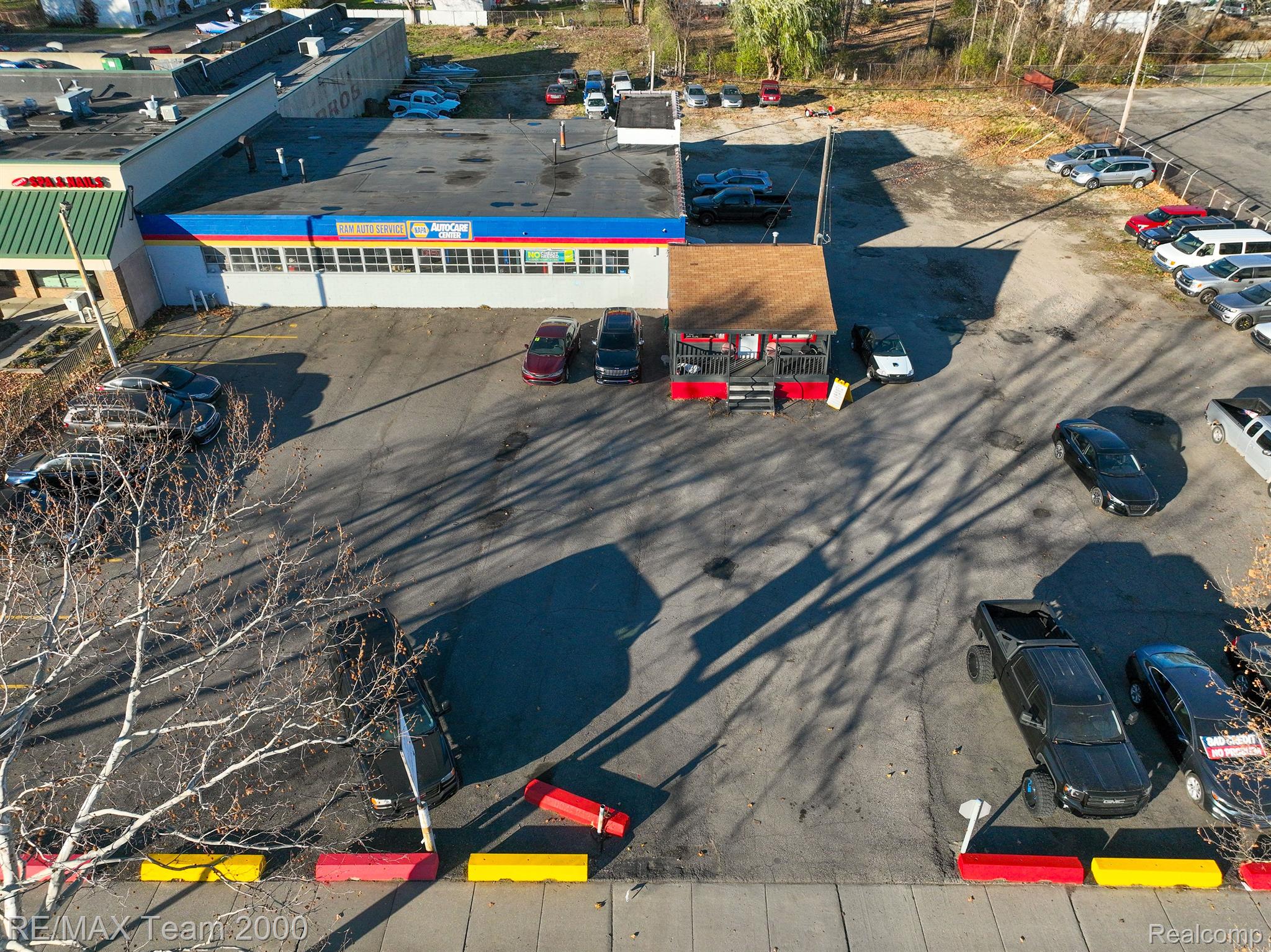 29944 Ford Road Garden City City MI 48135