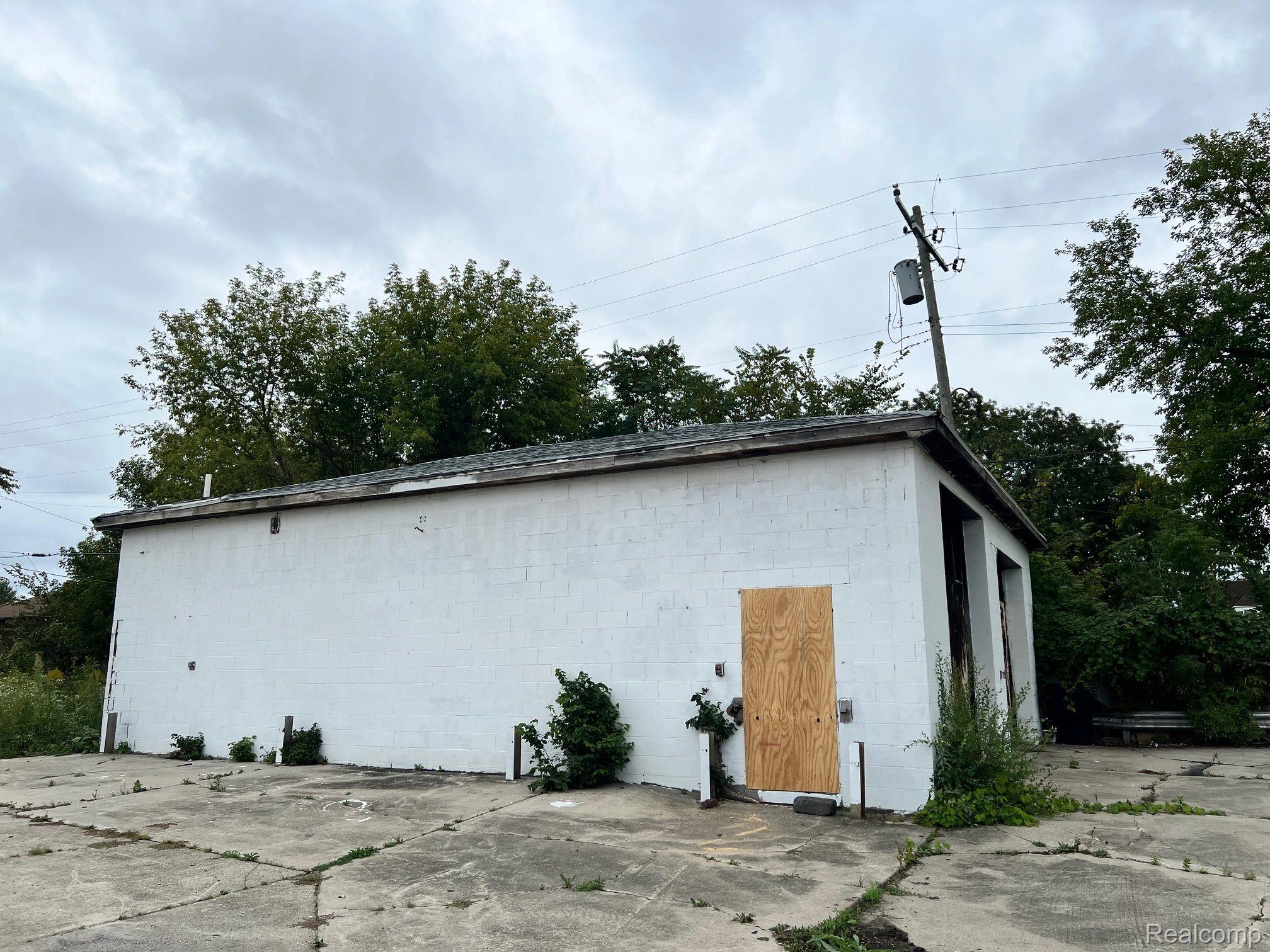12098 Flanders Street Detroit City MI 48205