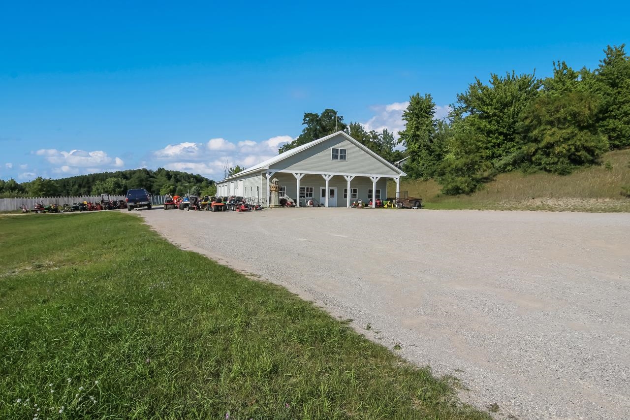6375 E Traverse Highway Solon Township MI 49684