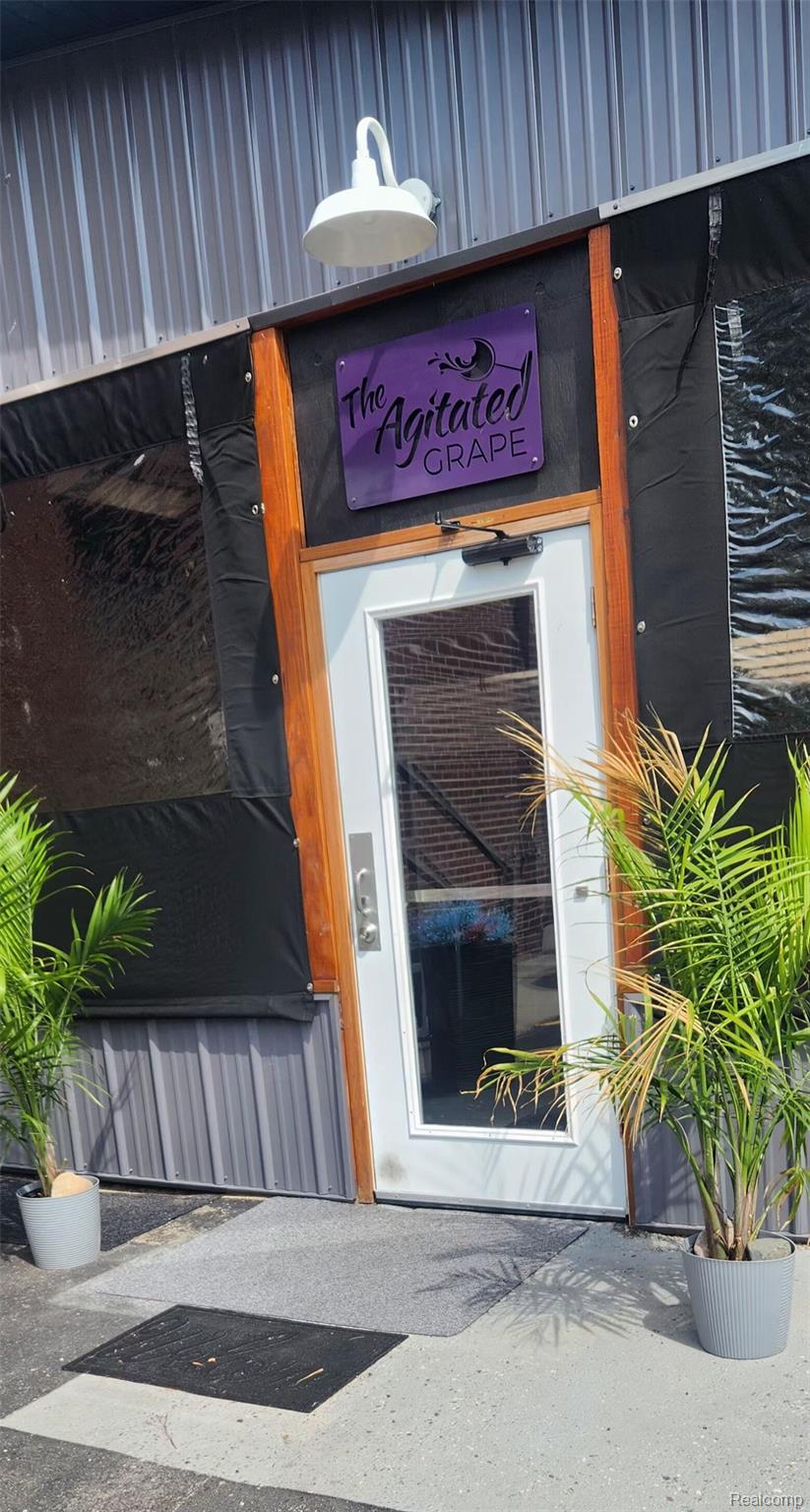 310 N Main Street E Davison City MI 48423