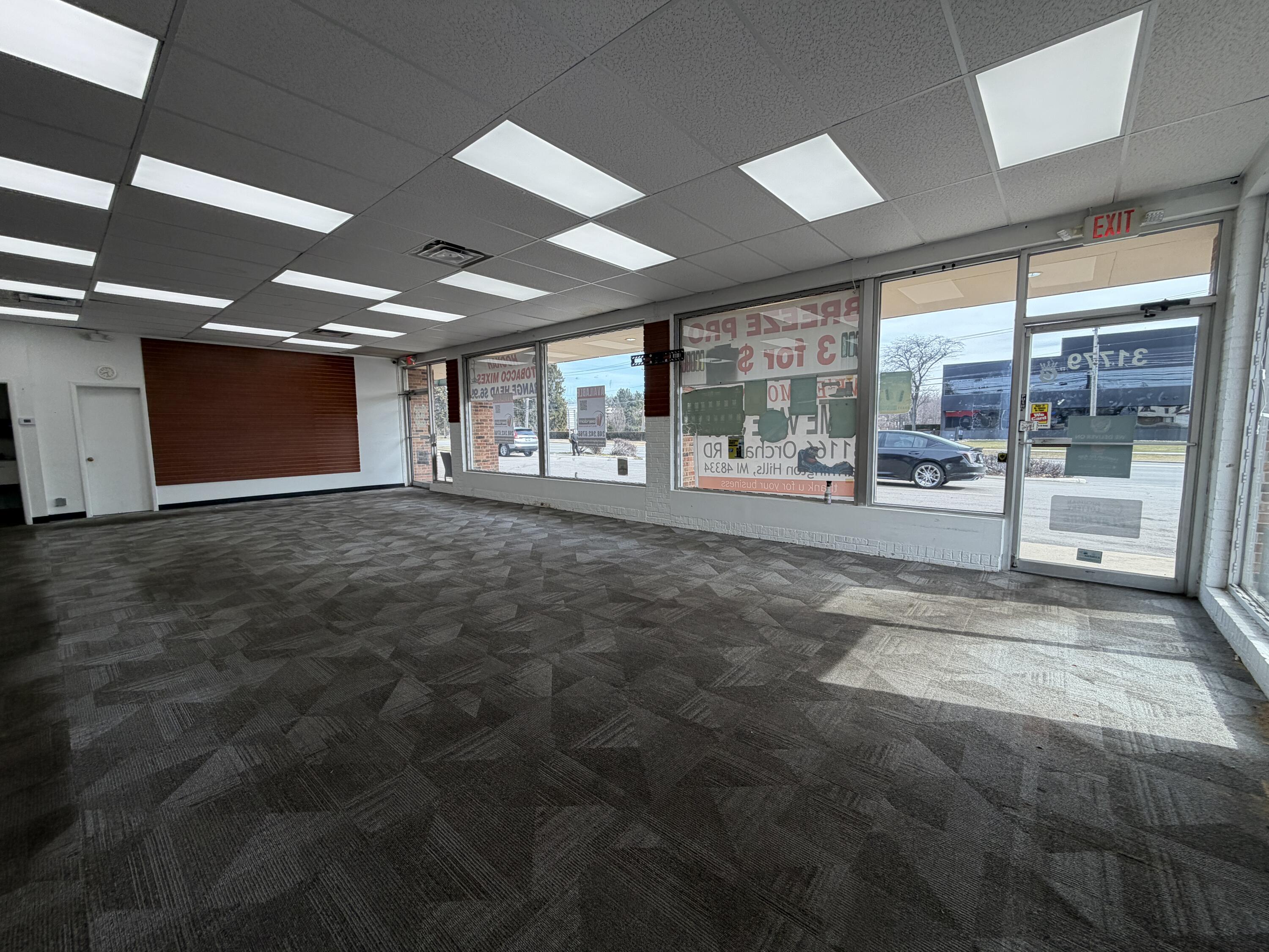 31799 Middlebelt Road Farmington Hills City MI 48334