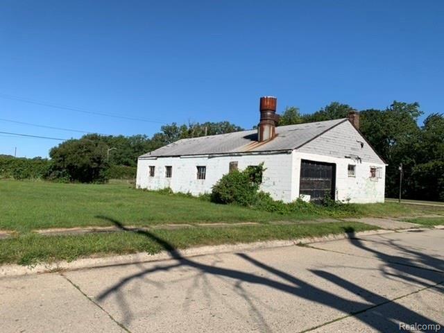28805 Carlysle Street Inkster City MI 48141