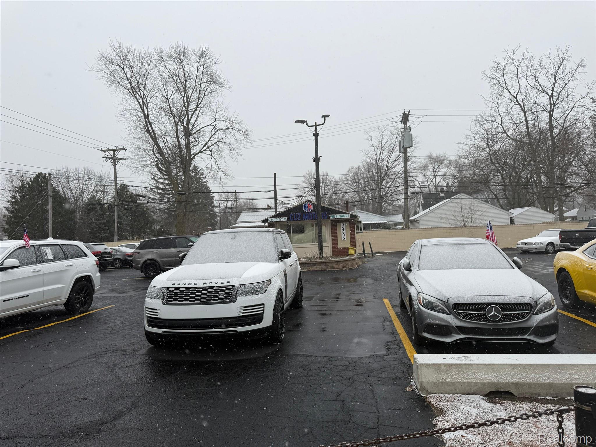 32405 Ford Road Garden City City MI 48135
