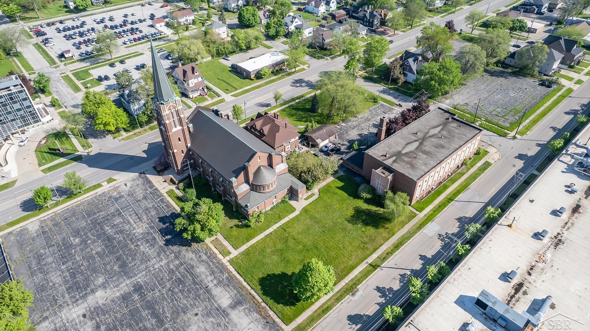 612 N Michigan Avenue Saginaw City MI 48602