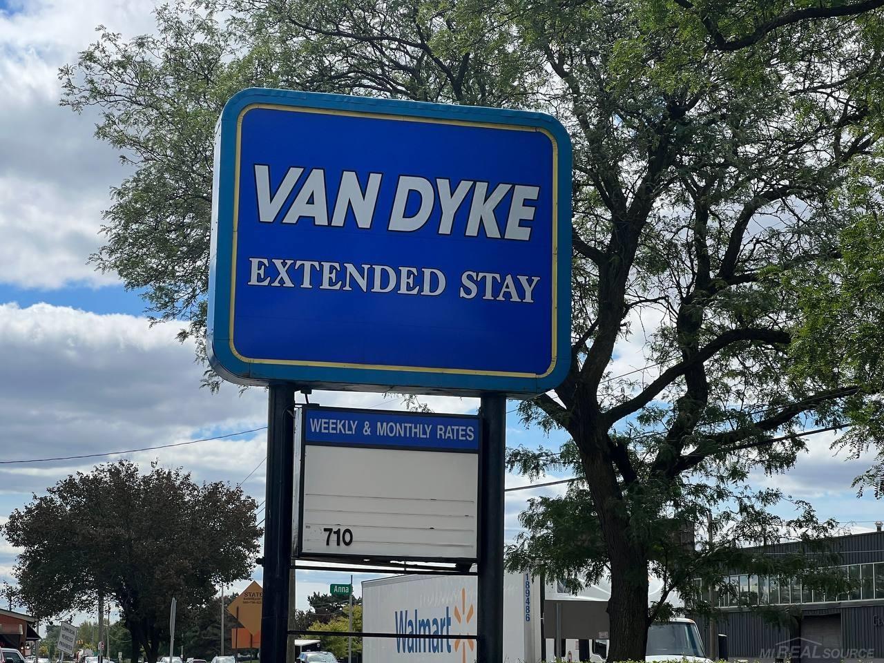 28710 Van Dyke Avenue Warren City MI 48093