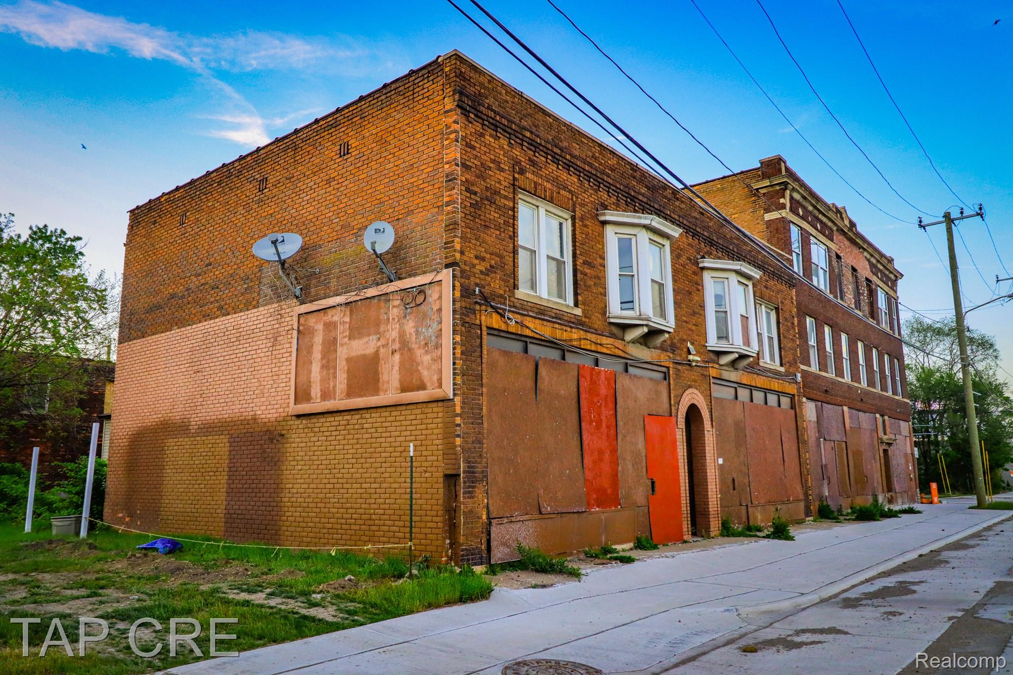 7000 W Fort Street Detroit City MI 48209