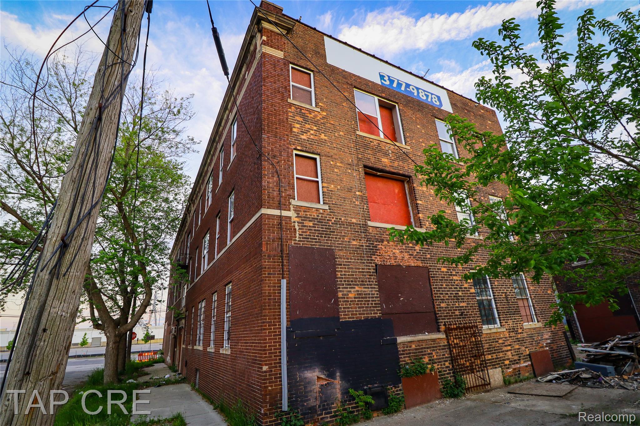 7000 W Fort Street Detroit City MI 48209