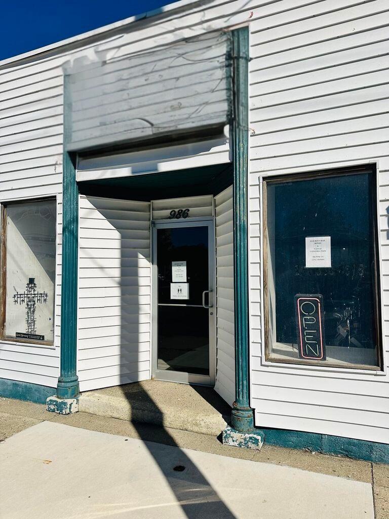 986 Pine Street Muskegon City MI 49442
