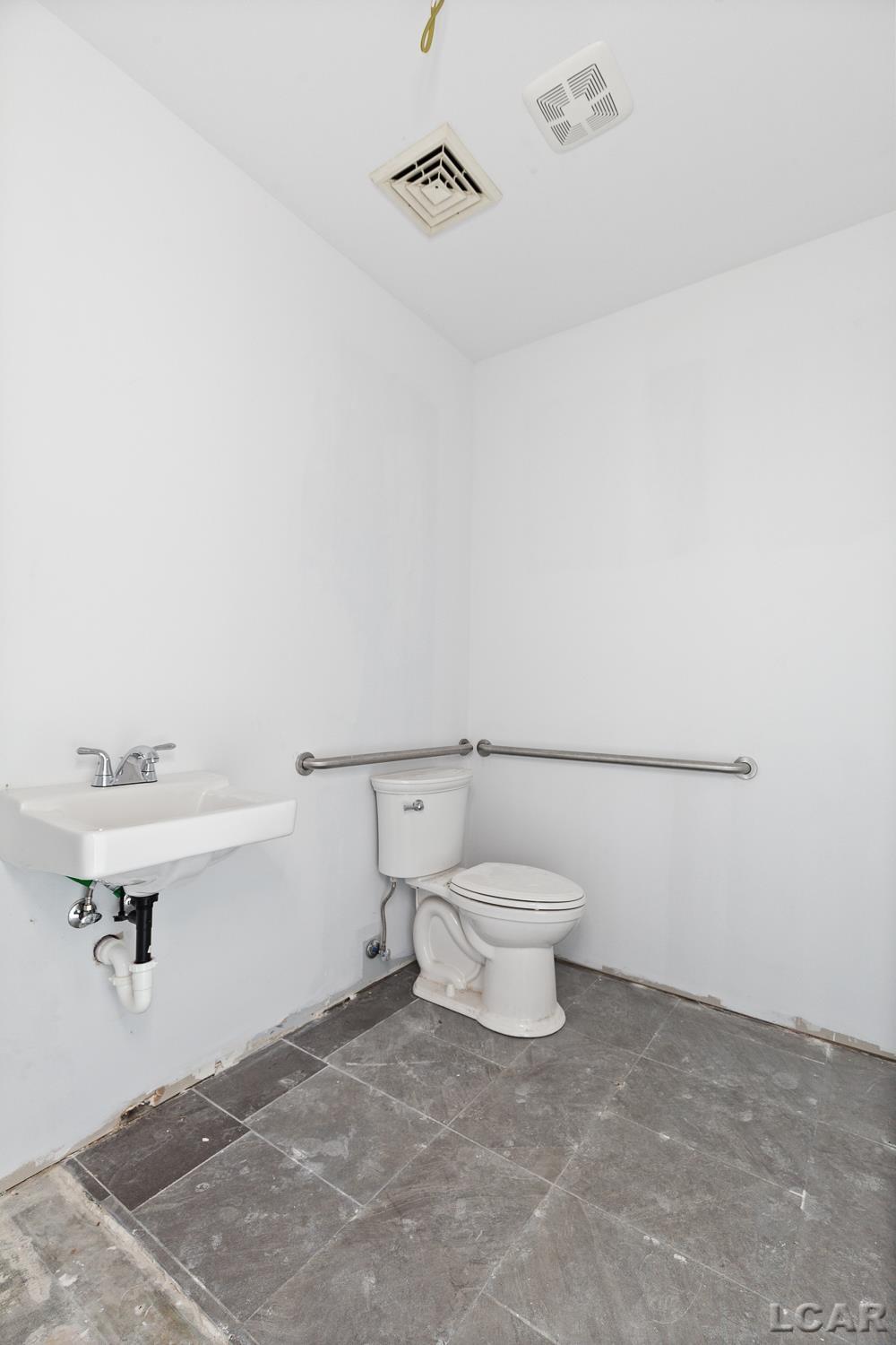 1105 E Beecher Street Adrian City MI 49221