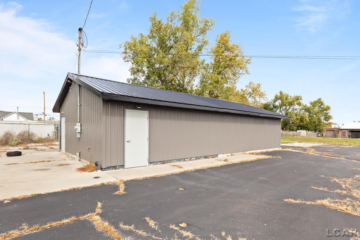 1105 E Beecher Street Adrian City MI 49221
