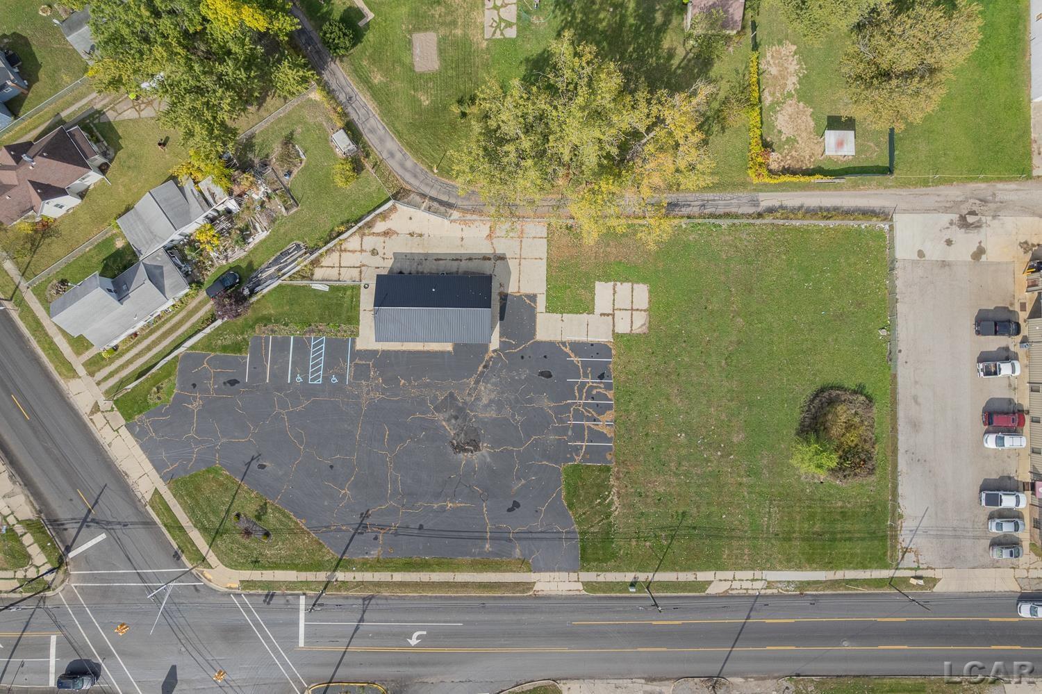 1105 E Beecher Street Adrian City MI 49221