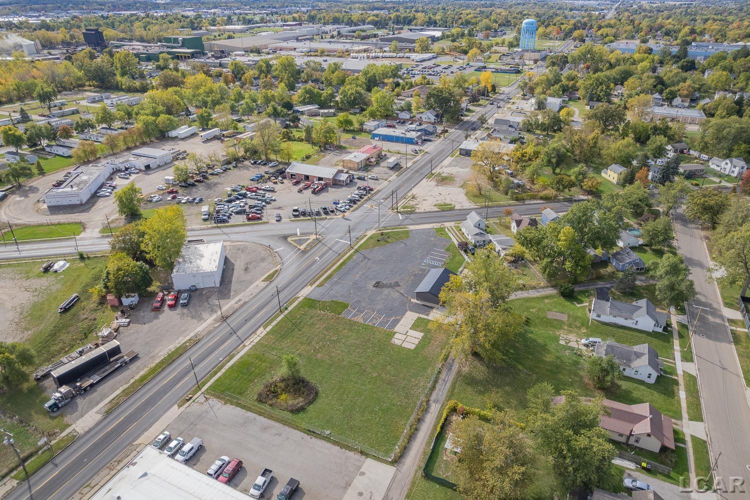 1105 E Beecher Street Adrian City MI 49221