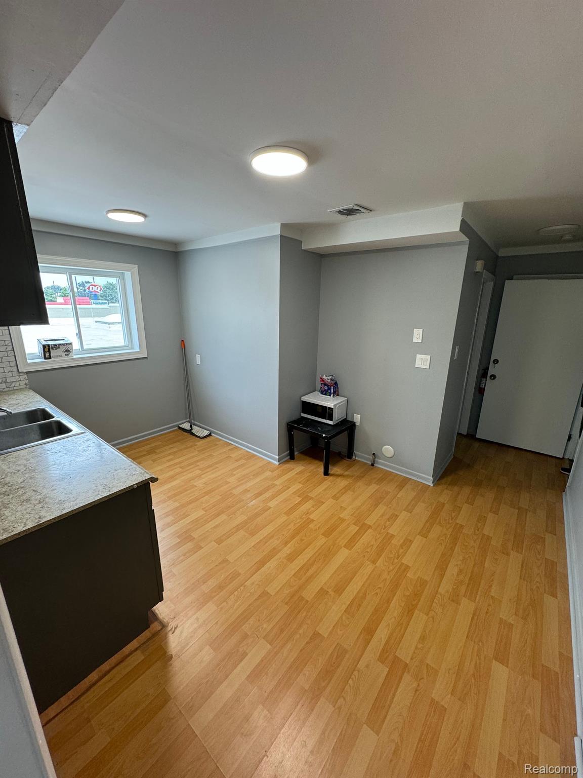 3170 Fort Street Lincoln Park City MI 48146