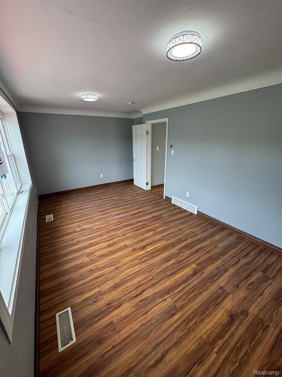 3170 Fort Street Lincoln Park City MI 48146