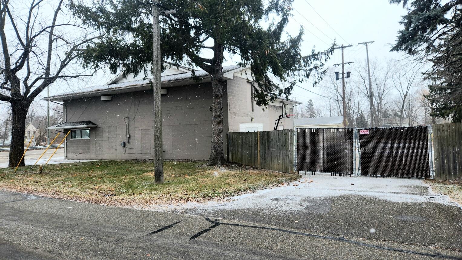 3988 N Dixie Highway Frenchtown Township MI 48162