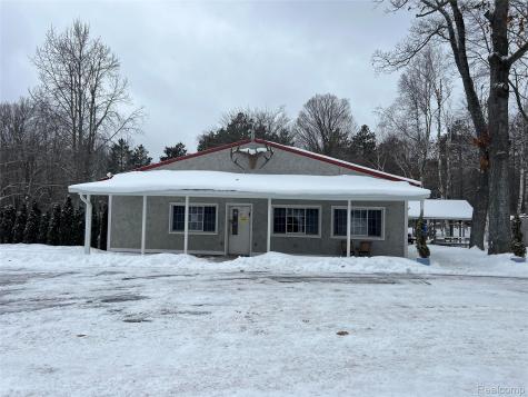 5447 N M 33 Rose City City MI 48654