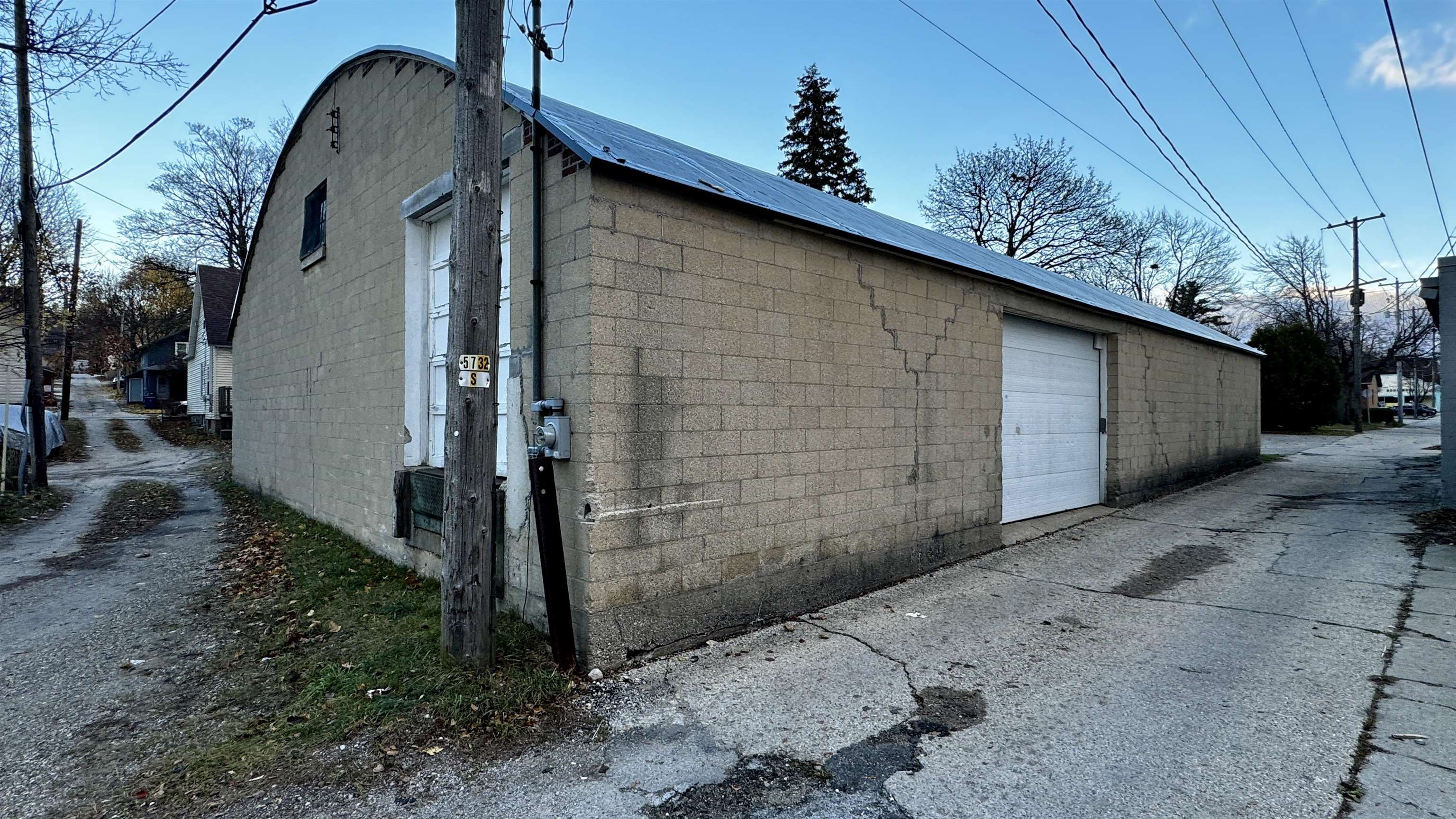 115.5 E Nelson Street Cadillac City MI 49601