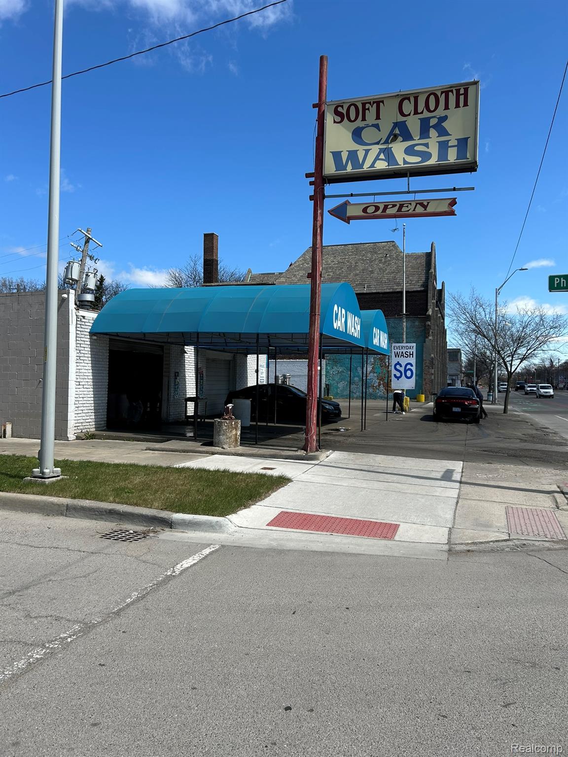 14615 E Jefferson Avenue Detroit City MI 48215