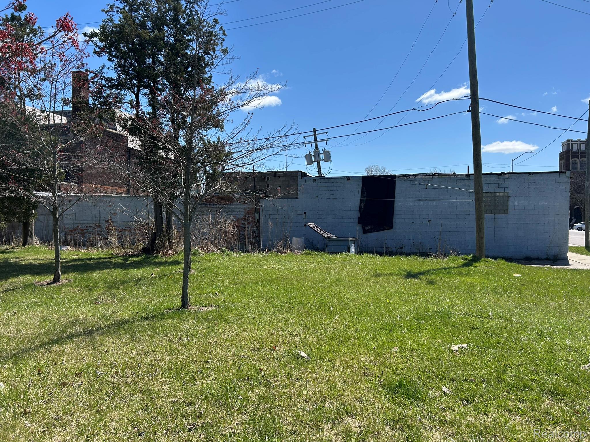 14615 E Jefferson Avenue Detroit City MI 48215