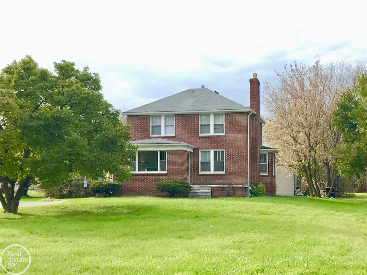 45729 Gratiot Avenue Macomb Township MI 48042
