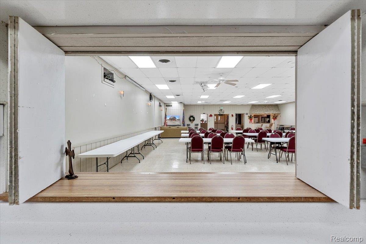 8840 Macomb Street Grosse Ile Township MI 48138