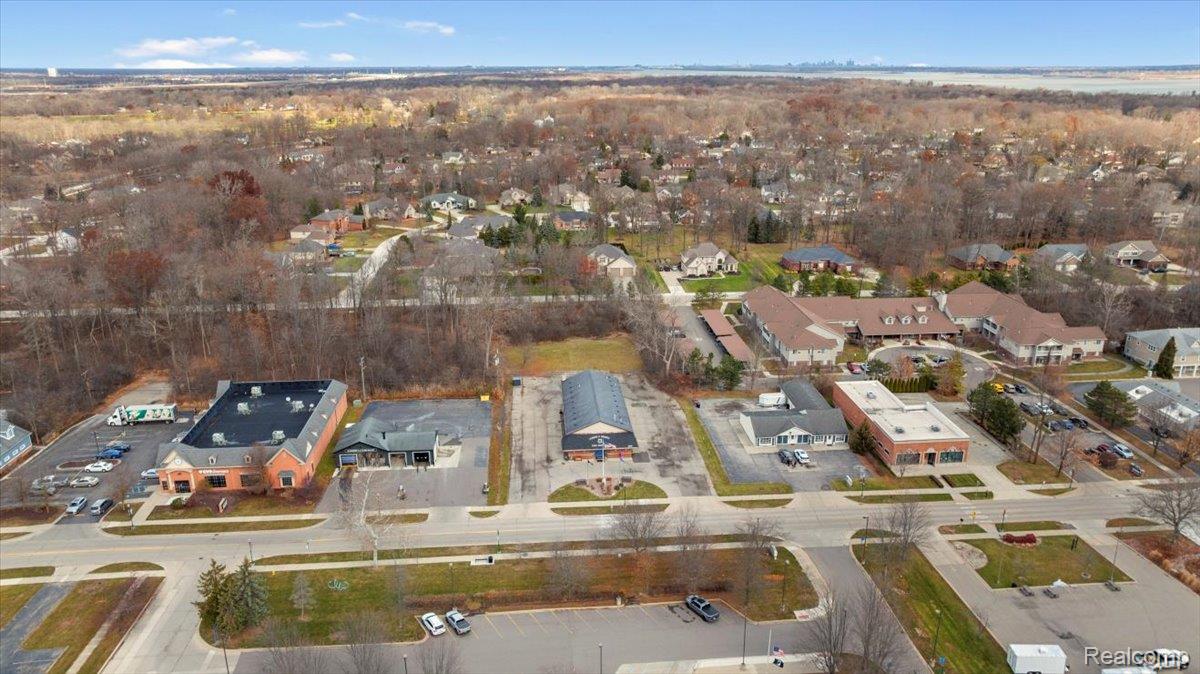 8840 Macomb Street Grosse Ile Township MI 48138