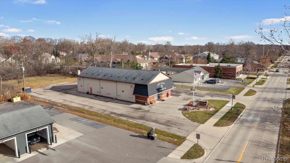 8840 Macomb Street Grosse Ile Township MI 48138