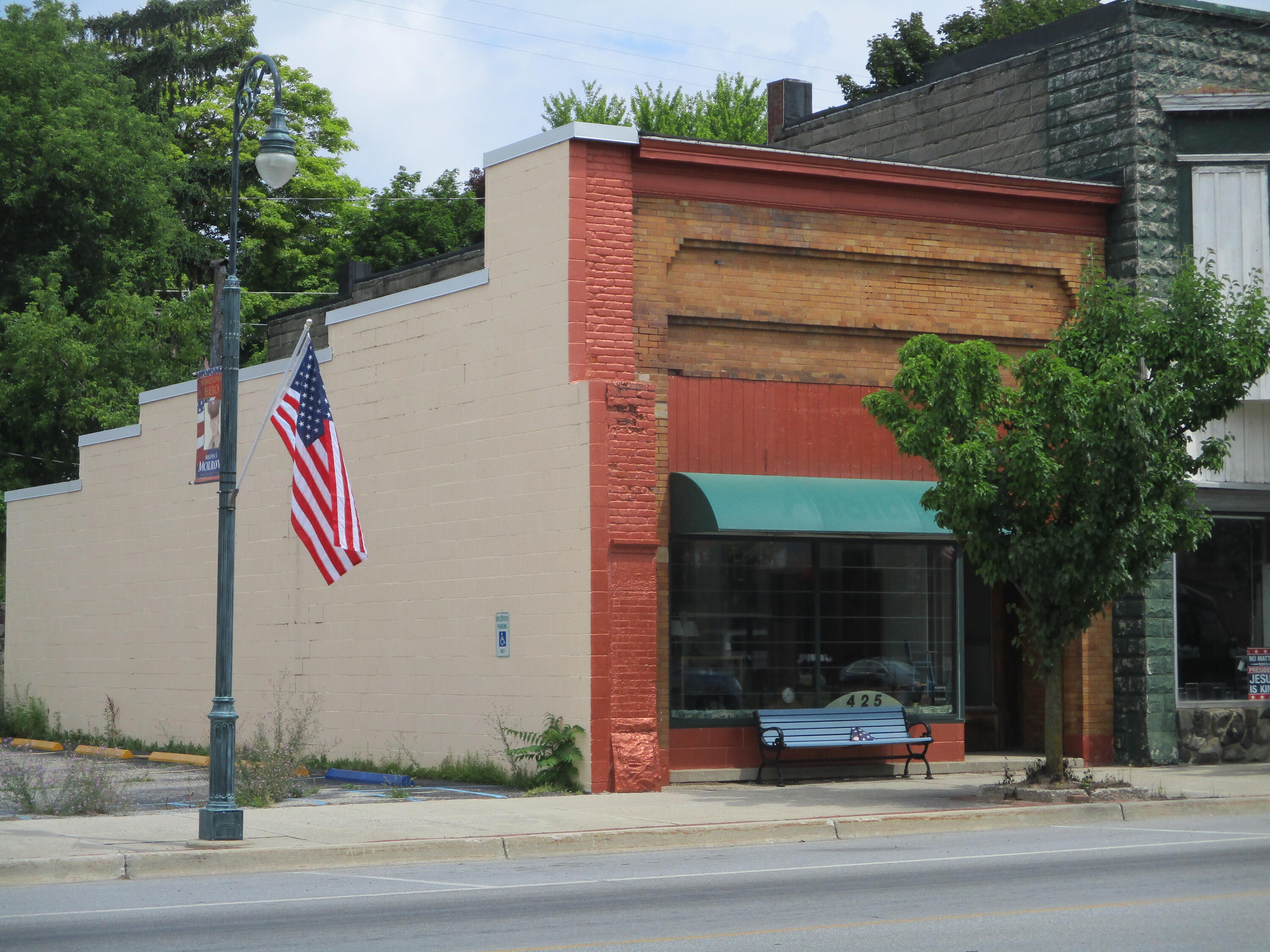 425 E Main Street Unknown City MI 48829