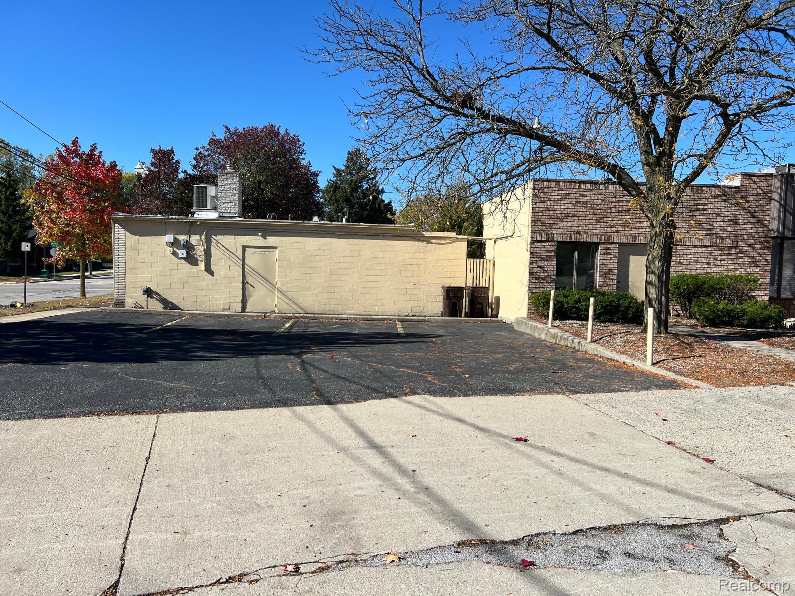 3151 S Wayne Road Wayne City MI 48184