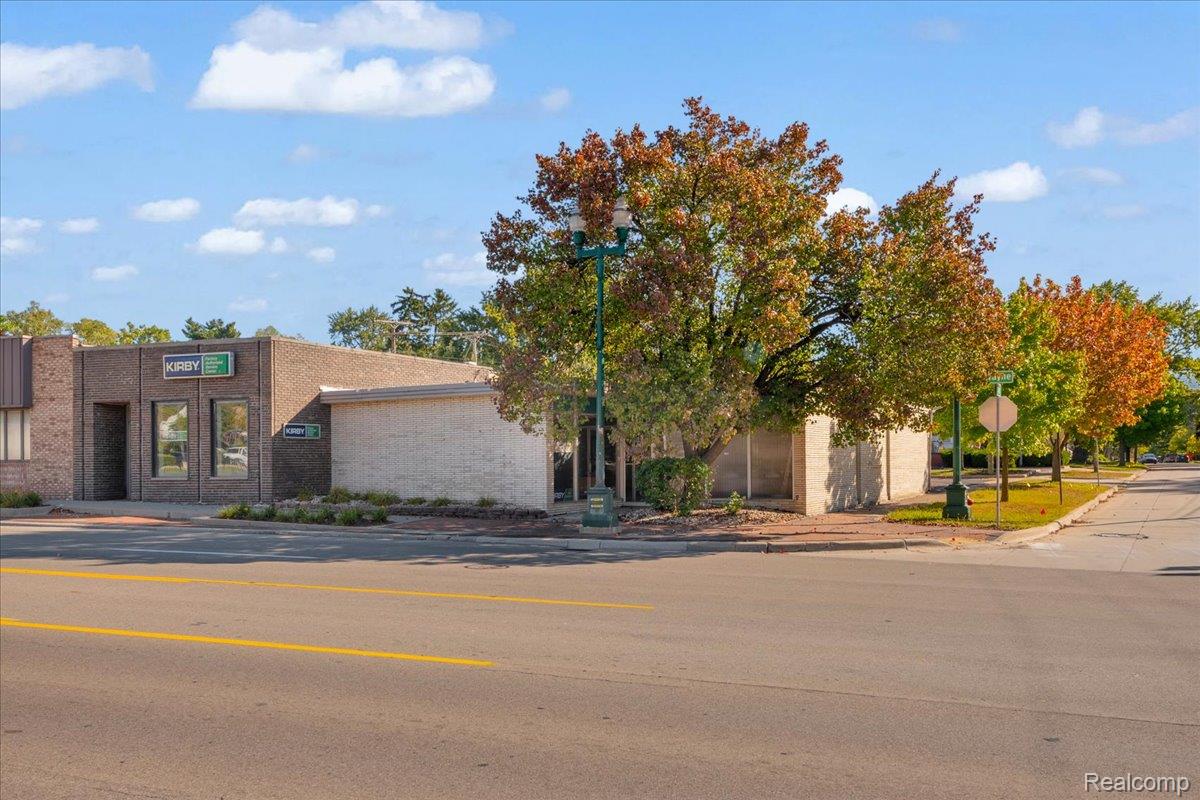 3151 S Wayne Road Wayne City MI 48184