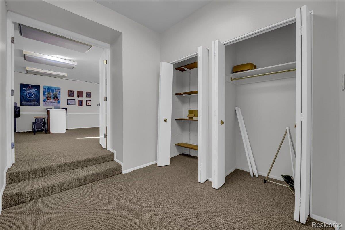 3151 S Wayne Road Wayne City MI 48184