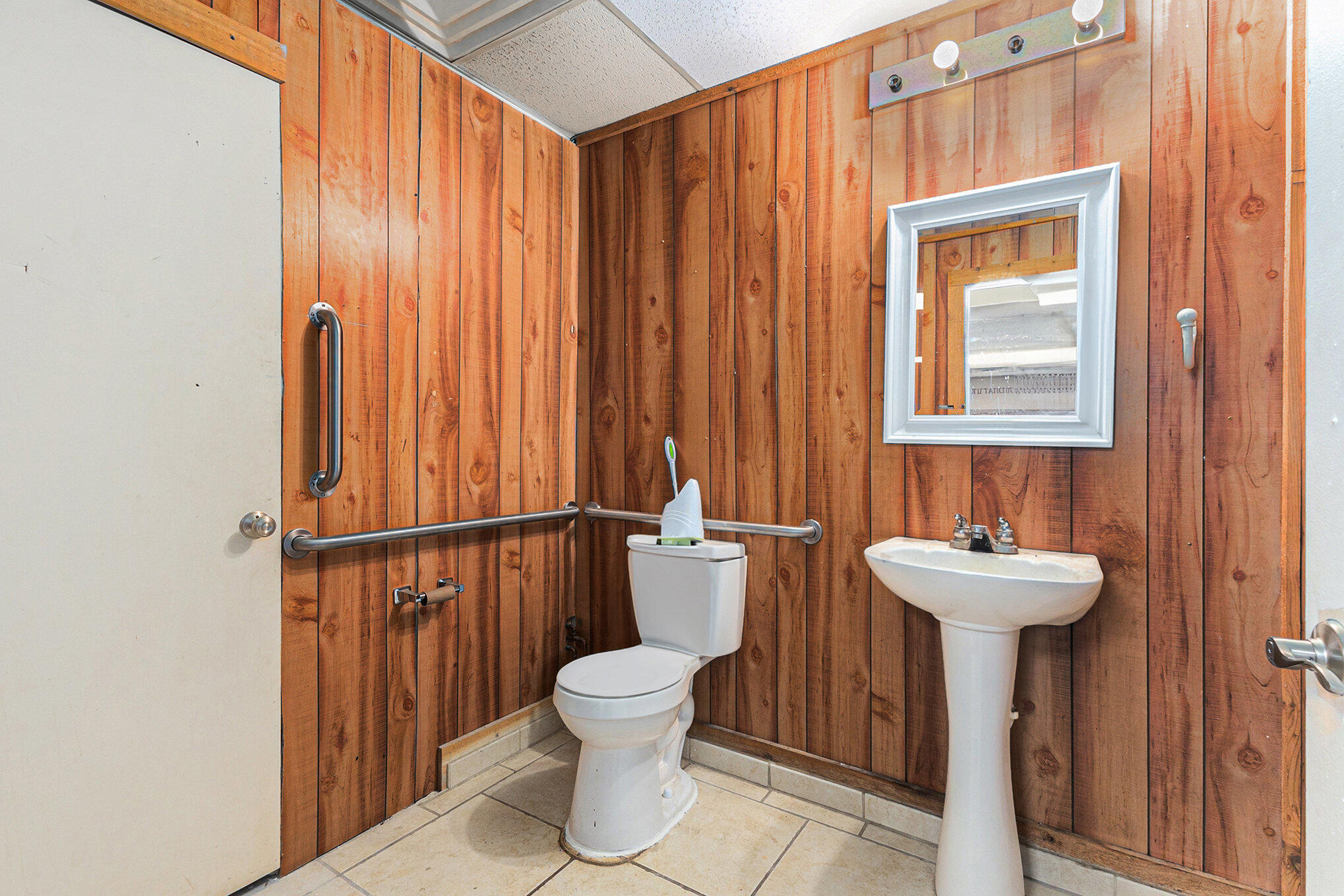 3010 E Apple Avenue Muskegon Charter Township MI 49442