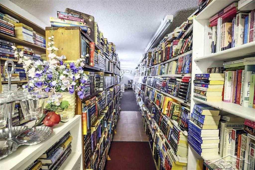 102 Ausable State Road Bay City City MI 48706