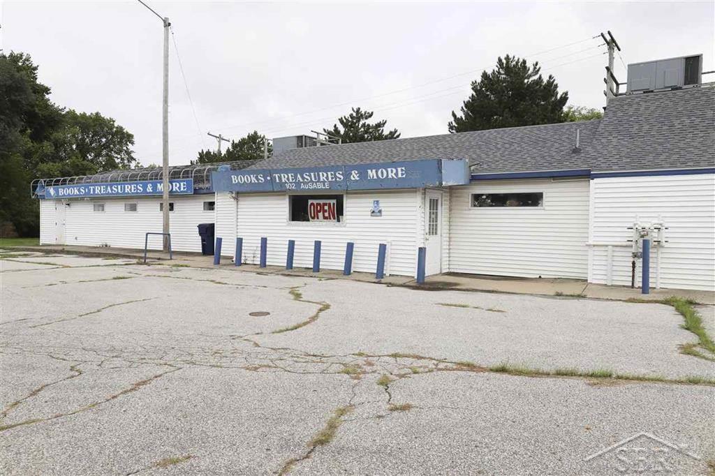 102 Ausable State Road Bay City City MI 48706
