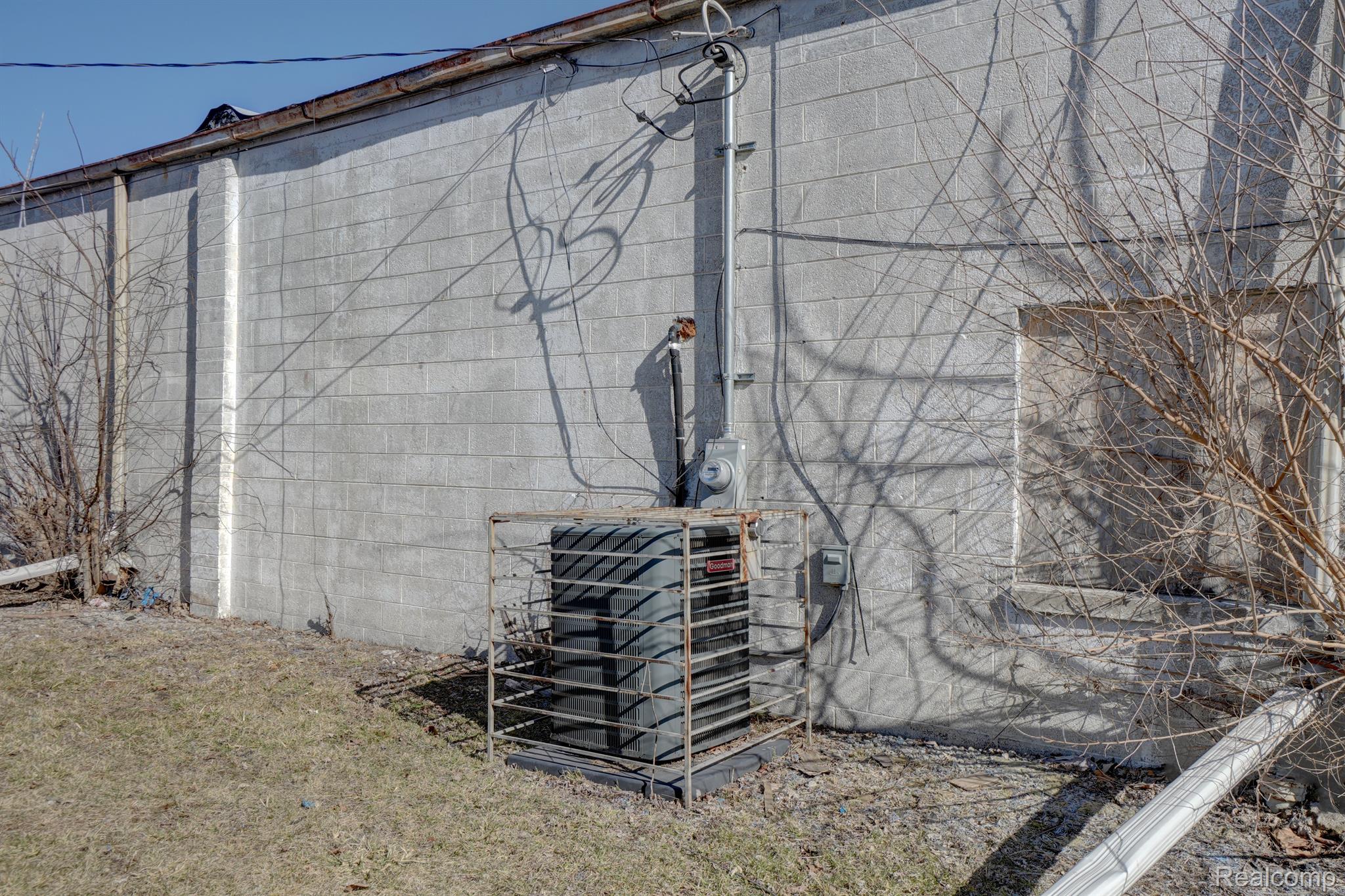 10301 Whittier Street Detroit City MI 48224