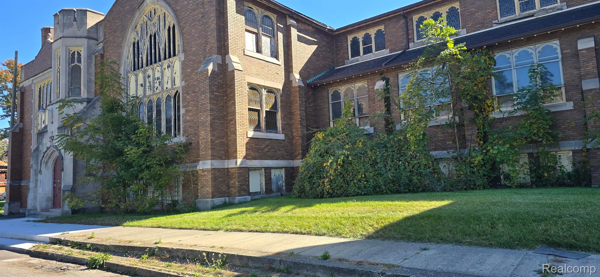 740 E Grand Boulevard Detroit City MI 48207