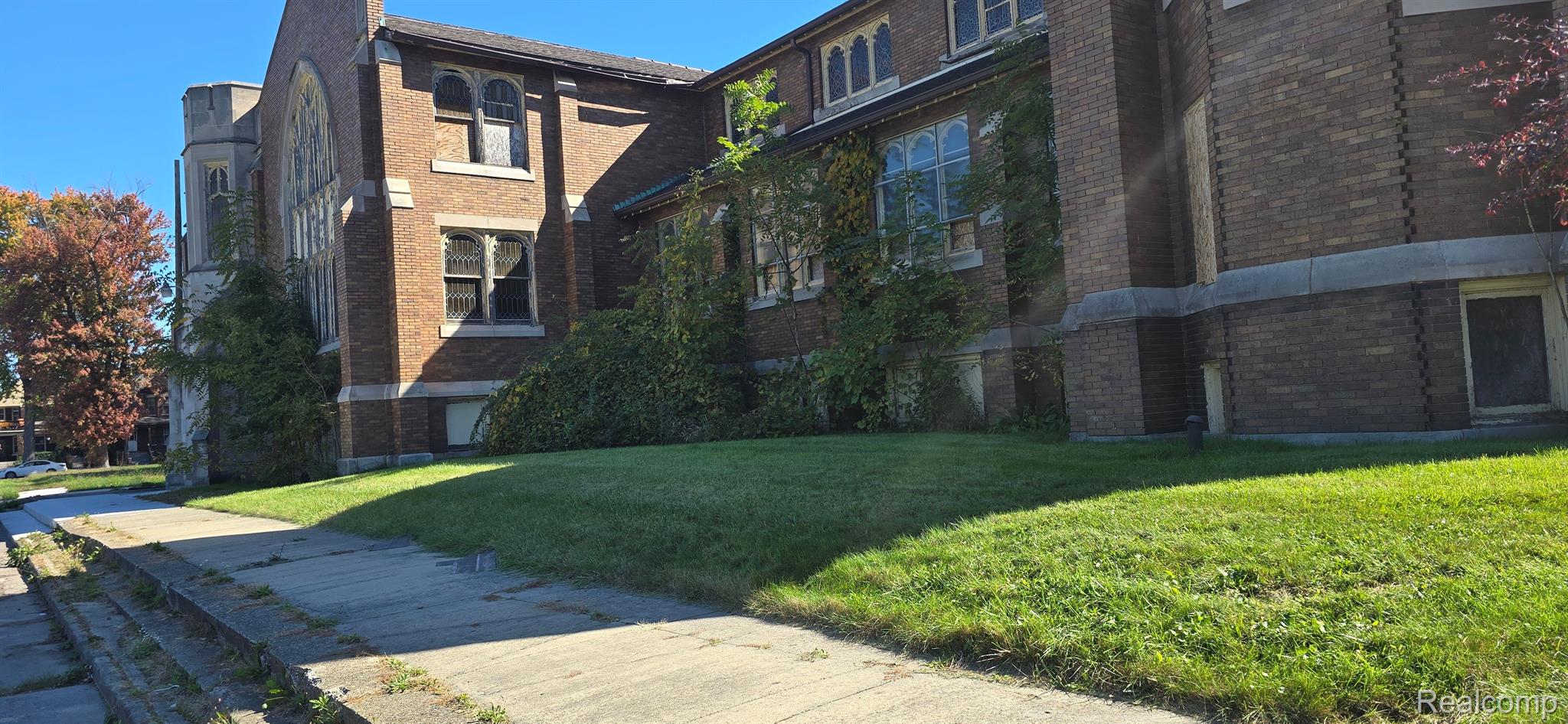740 E Grand Boulevard Detroit City MI 48207